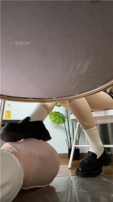 【狗哥】桌底视角_绳艺库视频下载