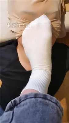 图片[16]-Welldoer】头顶鞋子/长靴白袜各种踩踏/清理脏鞋底