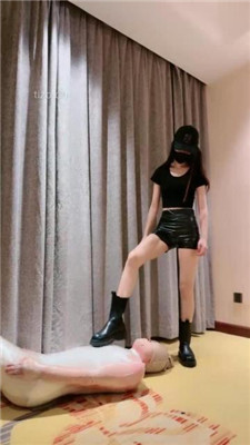 图片[18]-美娜格格】死亡游戏-保鲜膜包裹/马丁靴踩踏/花样窒息
