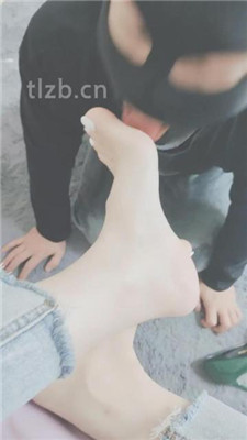 图片[4]-云儿】近距离品尝主人裸足