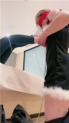 图片[10]-沐阳大小姐】狠虐CD奴-转胯骑马爬行/打手掌/耳光/裸足狂舔