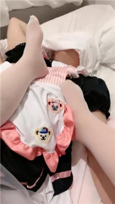 图片[6]-玥樾】贱奴对着白丝脚发骚双视角完整版】