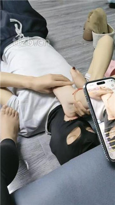 图片[4]-尤尤子】双S-原味脚裸足狂舔双视角版】