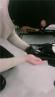 图片[20]-九莲】双S-脏鞋踩虐清理马桶/圣水泡面骑马双视角完整版】