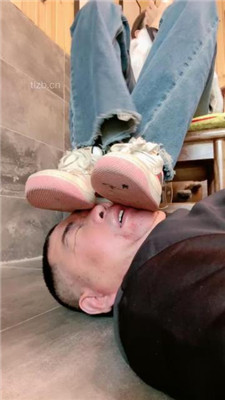 图片[2]-沅芷大人】GUCCI板鞋踩脸/高跟皮靴扎