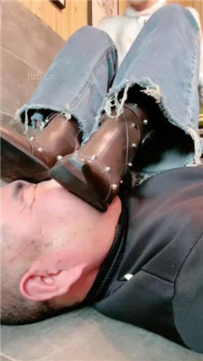 图片[5]-沅芷大人】GUCCI板鞋踩脸/高跟皮靴扎