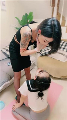 图片[14]-调教视频|雅痞猫叔 avatar 新用户会员用户      当前位置： 首  爱神】女慕-耳光闻臭靴/高跟踢裆/吃啤酒呕吐物