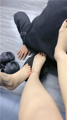 图片[2]-鱼糯糯】双S-近距离裸足恋足狂舔双视角版】