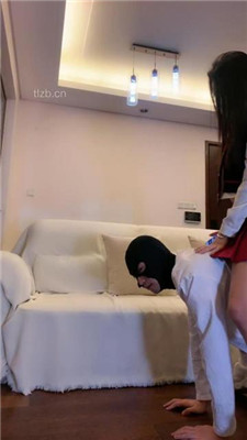 【宝爷】掐乳/耳光/跪舔脏鞋白袜/转胯骑狗背/提档_绳艺库视频下载