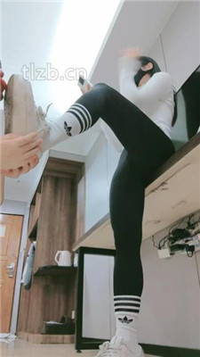 图片[3]-妮蔻】女神健身后-超臭鞋袜辱贱奴