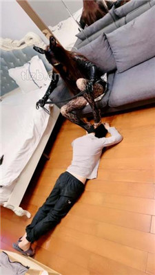 图片[12]-温莎】舔口水拖鞋底/网袜踩虐完整版】