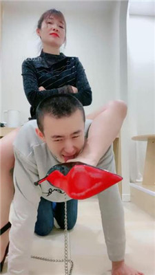 图片[8]-缘彼大大】圣水口水洗脚水盛宴-脚趾夹狗舌