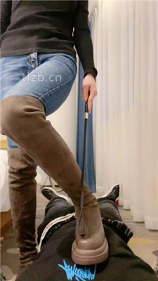 图片[5]-小欲魔王】长靴全体重踩踏/鞭打/滴蜡/人肉坐垫