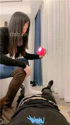 图片[8]-小欲魔王】长靴全体重踩踏/鞭打/滴蜡/人肉坐垫