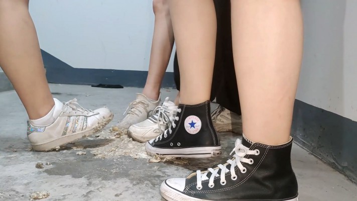 图片[15]-贺岁片】广州小鱼姐姐携手多S楼道玩狗