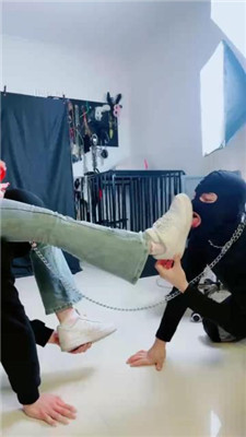 图片[6]-甜心教主】空军一号-白袜艺术虐双奴