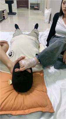 图片[5]-诺诺子】双S-美足踩踏喂食专场双视角版】