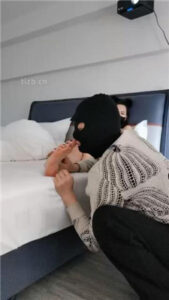 【皮皮】狗伺候起床_绳艺库视频下载