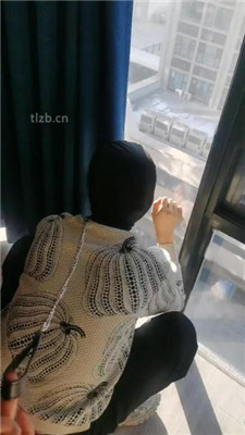 图片[5]-皮皮】狗伺候起床-给圈养奴做早餐