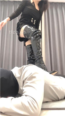 图片[8]-小麦】长靴踩虐/五花大绑袜子塞嘴/鞭打/舔脏鞋底/求圣水