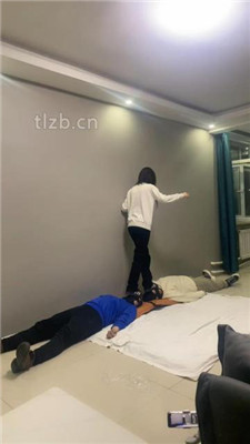 【精神小妹】7女王调双奴_绳艺库视频下载