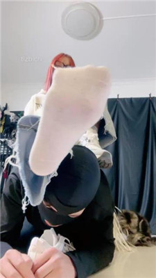 图片[10]-雯雯】跑步后原味鞋袜脚狂舔/插嘴