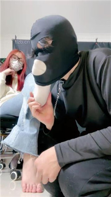 图片[15]-雯雯】跑步后原味鞋袜脚狂舔/插嘴