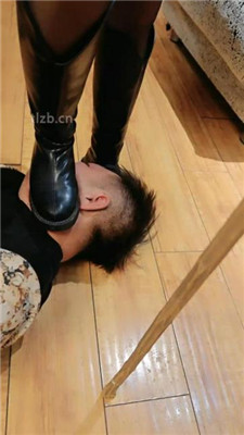 图片[8]-诗琪】长靴踩踏/捆绑重度虐打/踢踹