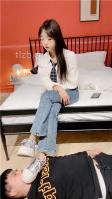 【珂儿大小姐】全体重踩踏/提档/舔脏鞋底/闻鞋窝_绳艺库视频下载