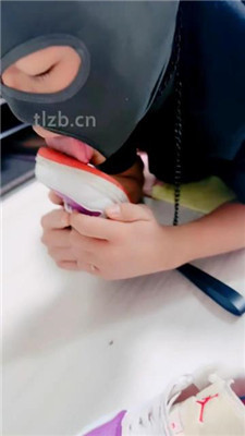 图片[7]-兔兔大大】骑马爬行/舔脏鞋底/鞭打/踩踏/闻臭脚