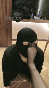 【狐妹】狂舔黑丝裸足/骑脖_绳艺库视频下载