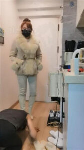 【魔鬼天使】长靴踩虐/抽耳光/捆绑/鞭打骑马_绳艺库视频下载