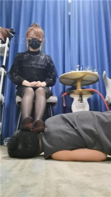 图片[9]-魔鬼天使】长靴踩虐/抽耳光/捆绑/鞭打骑马