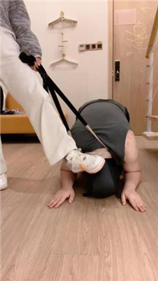 图片[7]-可可公主】运动鞋踩踏/骑马转胯/鞭打/狂吸臭白袜