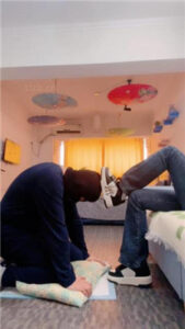 【不期而遇】初尝圣水/双重手打耳光/掐脖吃屁_绳艺库视频下载