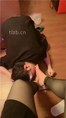 图片[7]-安可】长靴跪舔/踩踏喂食/口水/脚耳光