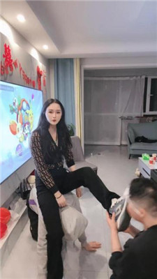 图片[5]-尤金女皇】三奴-磕头求虐/骑狗背/舔脏鞋底/品尝原味jio