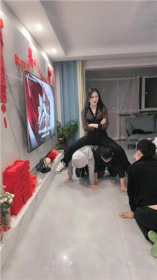 图片[8]-尤金女皇】三奴-磕头求虐/骑狗背/舔脏鞋底/品尝原味jio