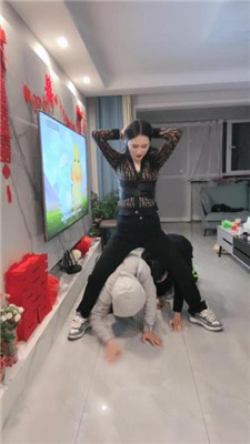 图片[14]-尤金女皇】三奴-磕头求虐/骑狗背/舔脏鞋底/品尝原味jio