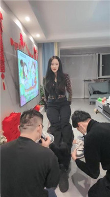 图片[16]-尤金女皇】三奴-磕头求虐/骑狗背/舔脏鞋底/品尝原味jio