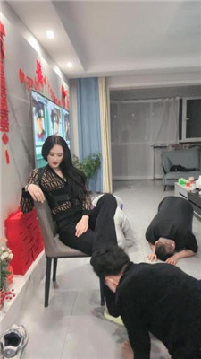 图片[18]-尤金女皇】三奴-磕头求虐/骑狗背/舔脏鞋底/品尝原味jio