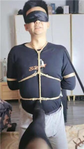 【七色槿】五花大绑高跟黑丝玩虐_绳艺库视频下载