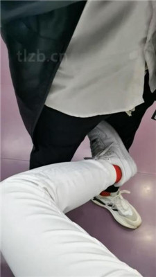 图片[6]-乐姐】地铁上挑逗贱奴