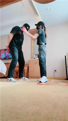 图片[2]-美娜格格】堵嘴/闻袜窒息/耳光提档挨揍/深喉