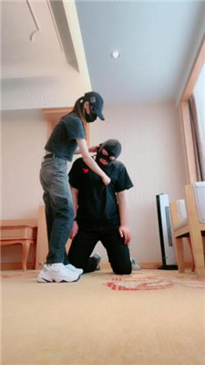 图片[18]-美娜格格】堵嘴/闻袜窒息/耳光提档挨揍/深喉