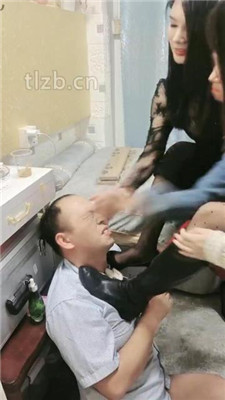 图片[5]-木子大大】美容院3技师S群虐猥琐顾客双视角版】