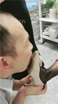 图片[7]-木子大大】美容院3技师S群虐猥琐顾客双视角版】