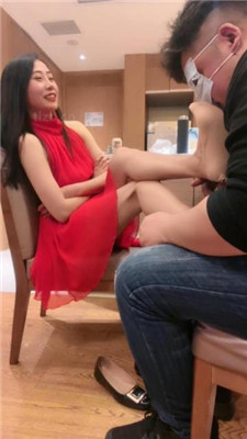 【爱丽丝】强迫相亲男做狗_绳艺库视频下载