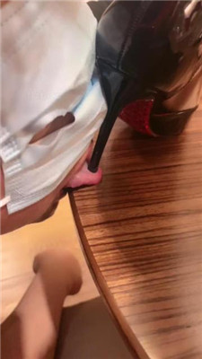 图片[3]-爱丽丝】强迫相亲男做狗-肉丝美腿诱惑