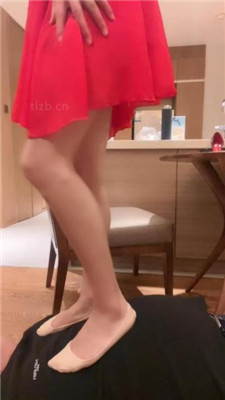 图片[2]-爱丽丝】强迫相亲男做狗-肉丝美腿诱惑